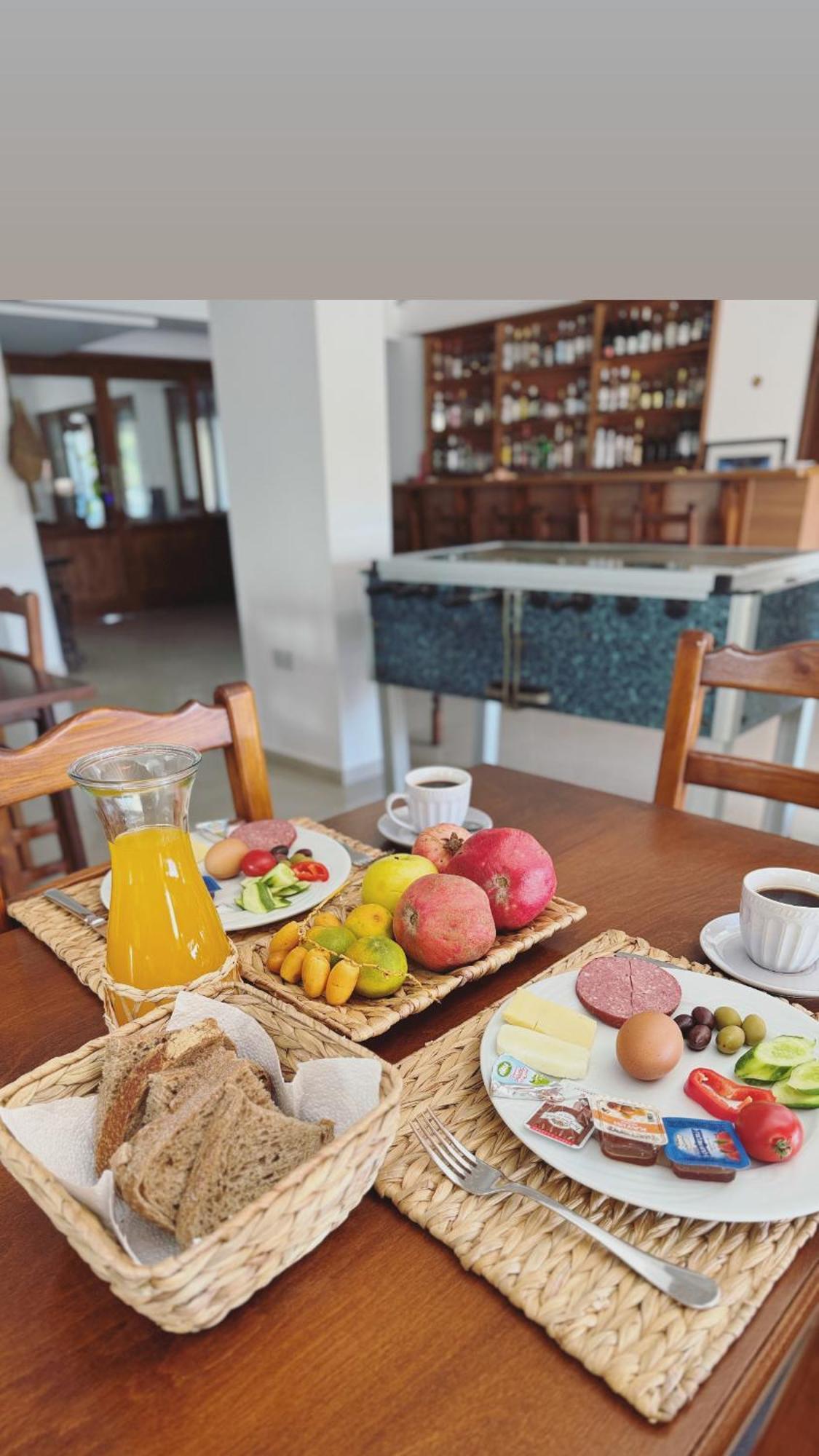 The Horse Farm Hotel Agios Georgios  Dış mekan fotoğraf